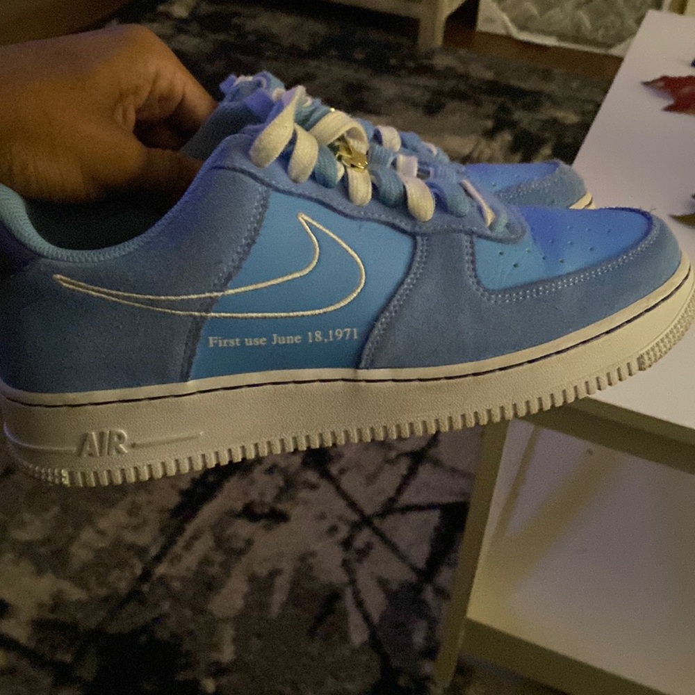 Air Force 1 ‘07 LV8 ‘first Use University blue